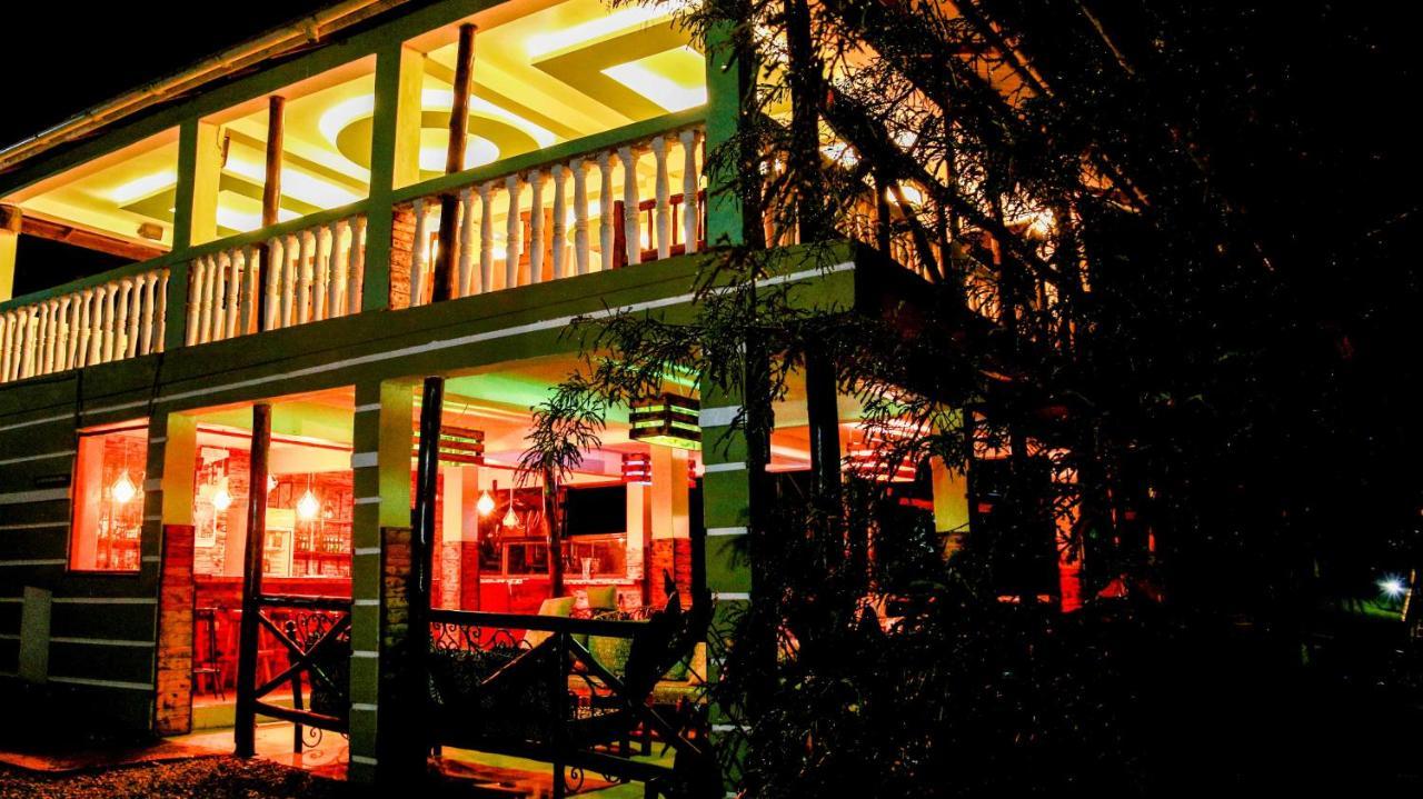Bunyonyi Safaris Resort Kabale Buitenkant foto