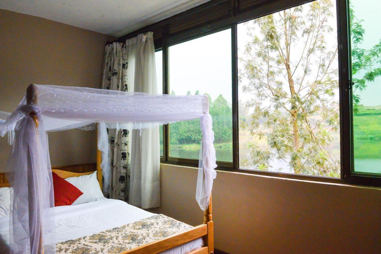 Bunyonyi Safaris Resort Kabale Buitenkant foto