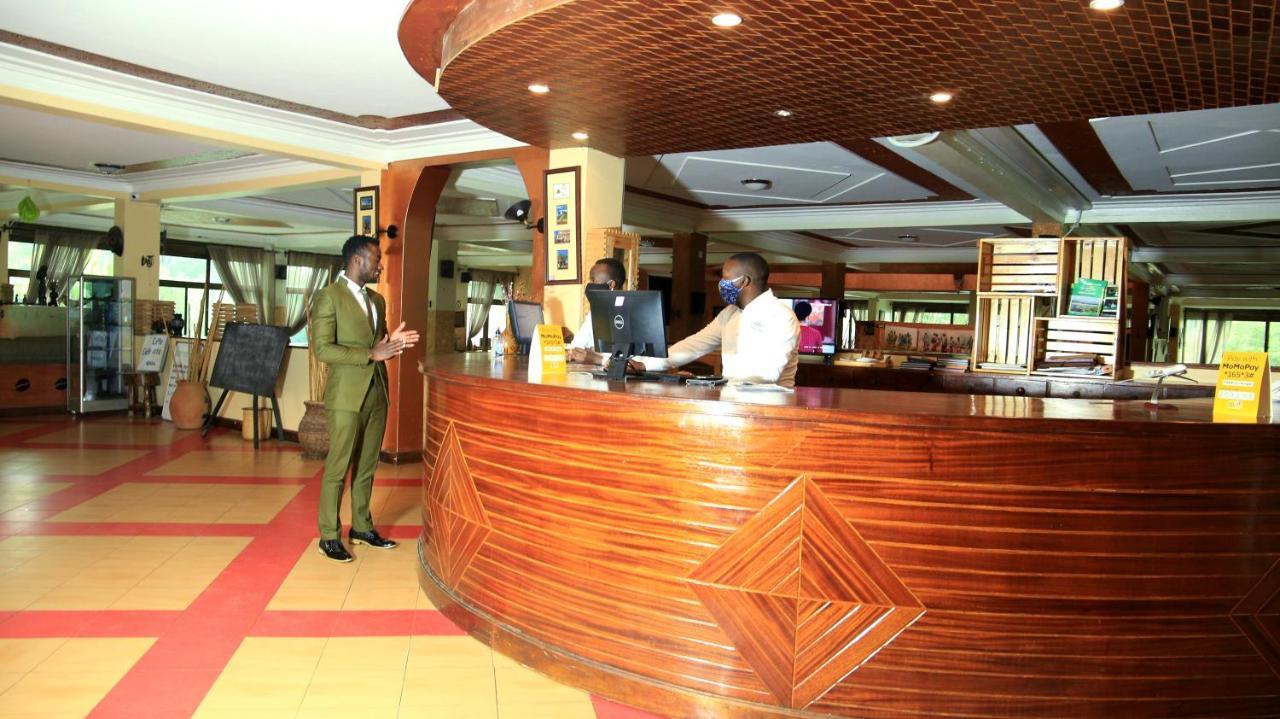 Bunyonyi Safaris Resort Kabale Buitenkant foto