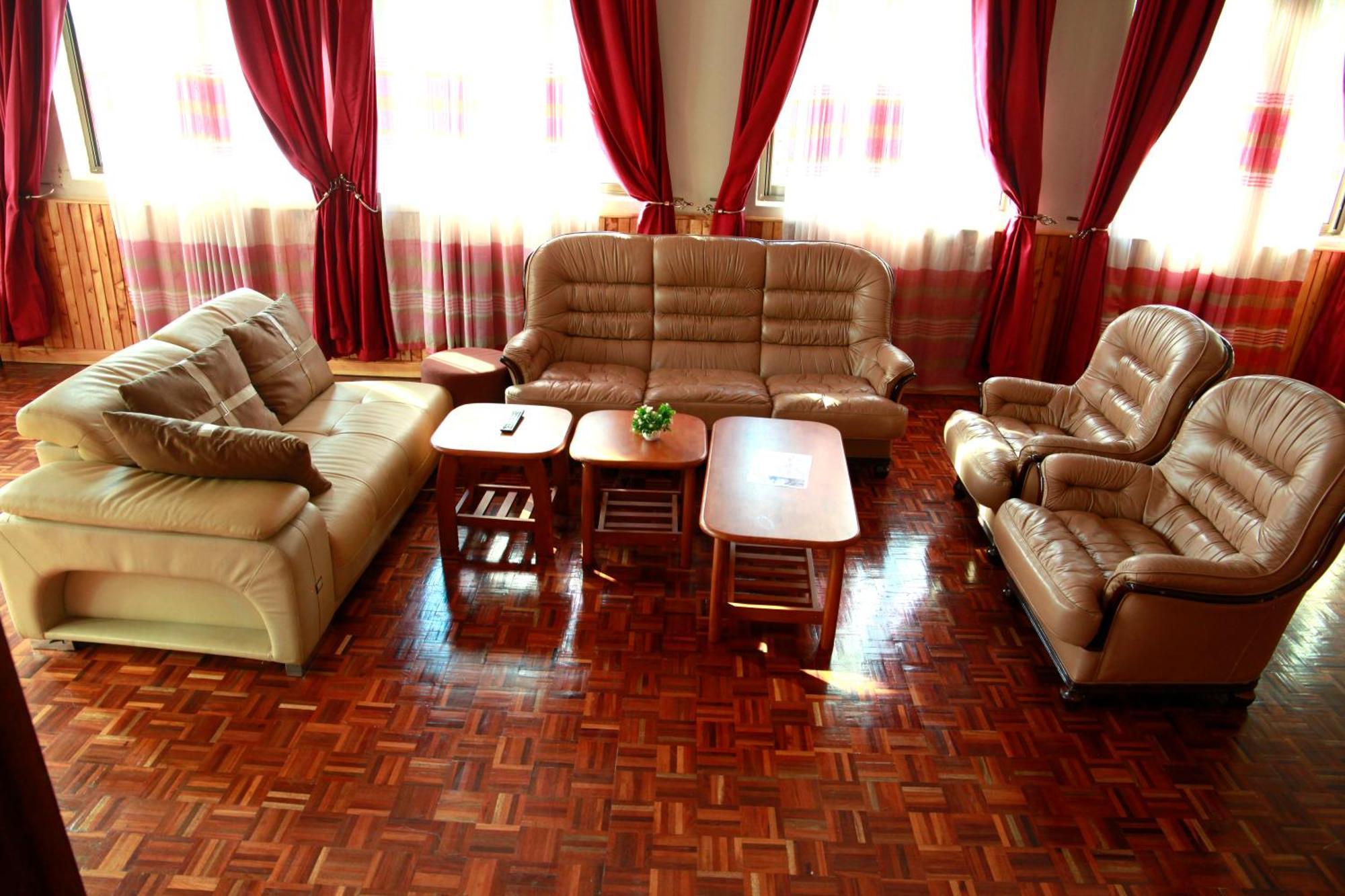 Bunyonyi Safaris Resort Kabale Buitenkant foto